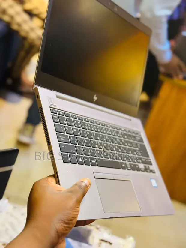 HP Pavilion 15 Laptop - Intel Core i7, 8GB RAM, 256GB SSD - 1