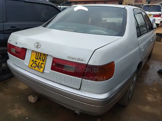 Toyota Corona Premio 2000 White - 1