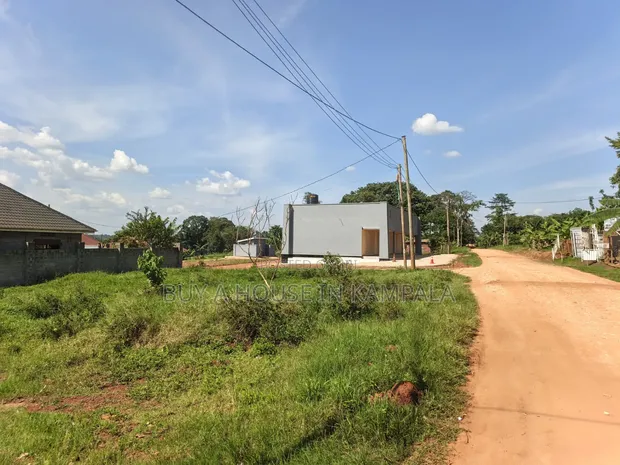 Kira Kiwologoma Semi-Commercial Plot - 12 Decimals Titled - 1