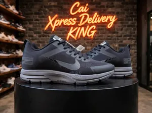 Nike Air Zoom Structure 17 Running Trainers