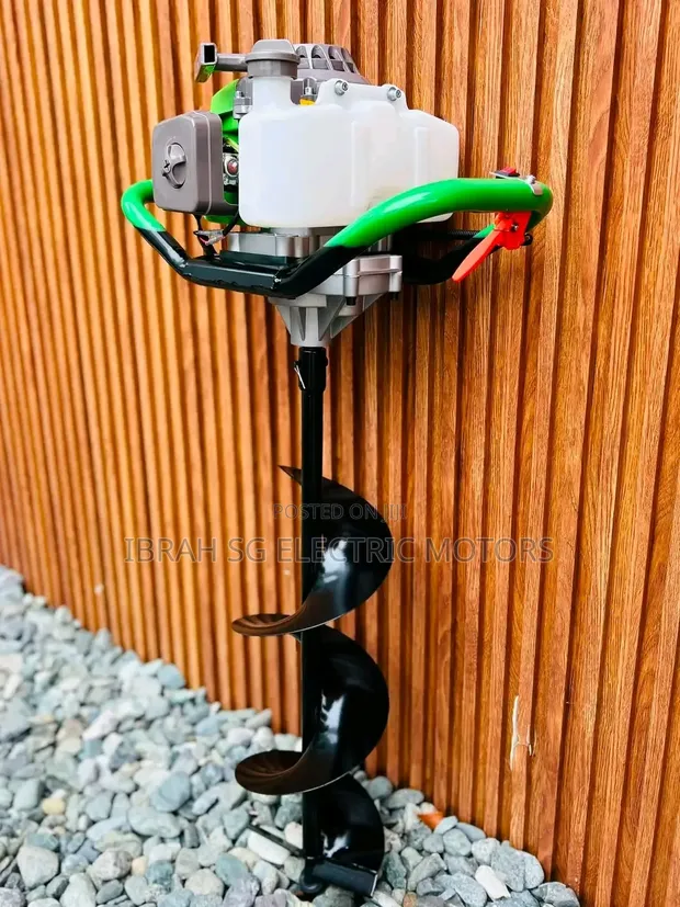Auger Earth Drilling Machine / Soil Driller - 1
