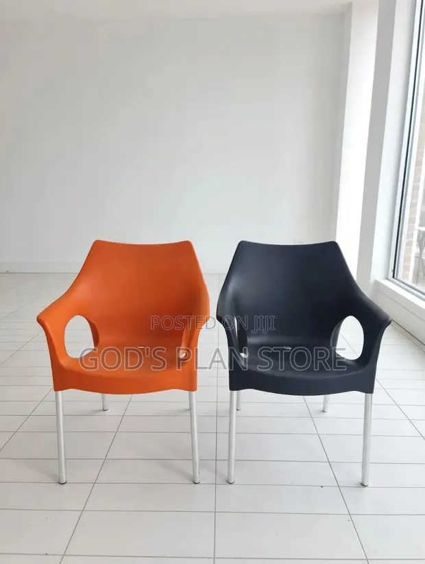 Internal Metal Stands Plastic Chairs - 1