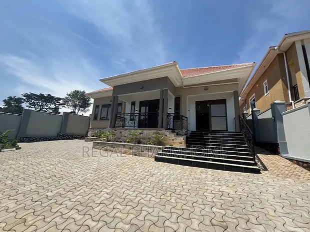 4-Bedroom Bungalow for Sale in Kira Sonde, Central Division - 1