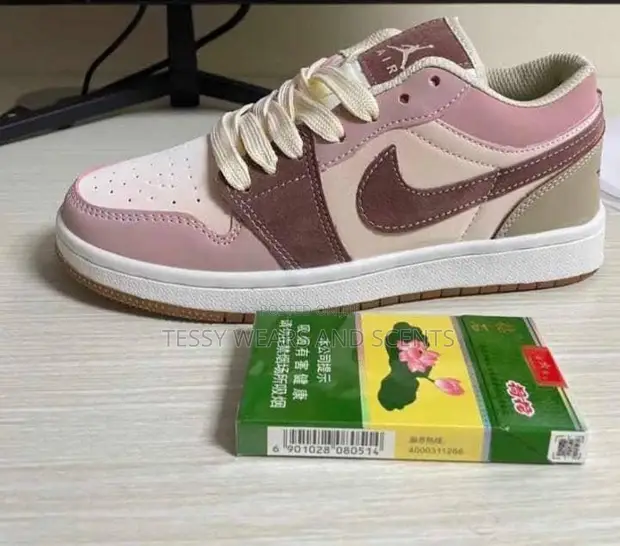 Jordan 1 Sneakers - Sizes 37-42 - 1