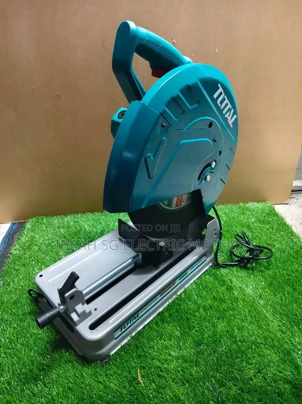 Total Heavy Duty Circular Saw - 1