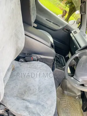 Toyota HiAce DX 2006