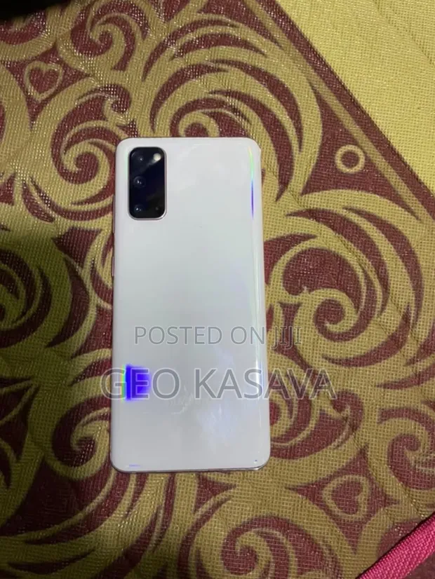 Samsung Galaxy S20 128GB White - 1
