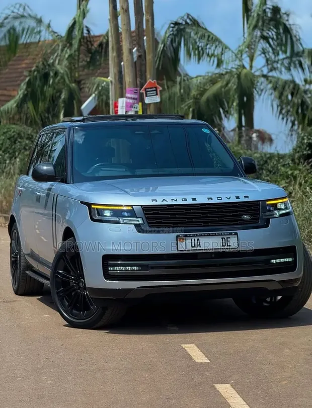 2023 Land Rover Range Rover Vogue D350 - 1