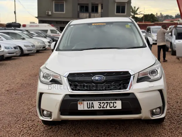 Subaru Forester 2015 White - 1