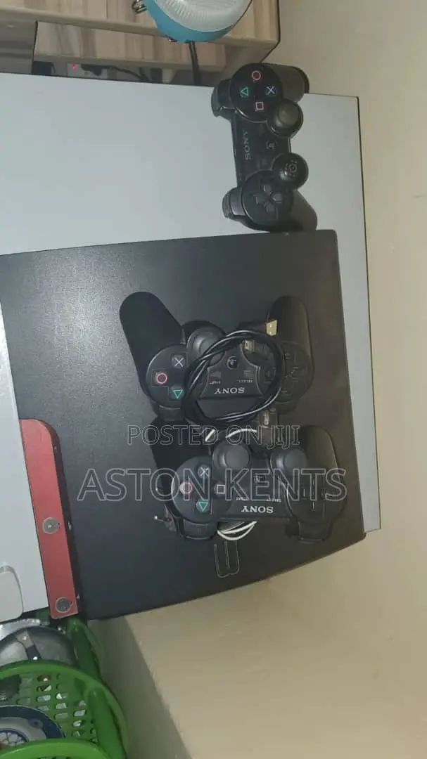 Playstation 3 (PS3) Console - 1