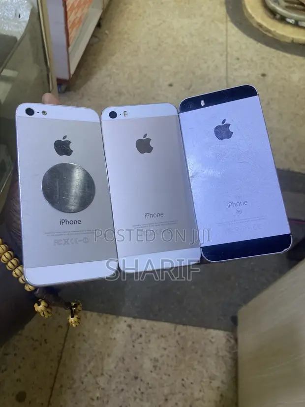 Apple iPhone SE 32GB White - 1