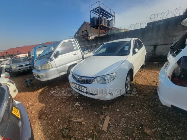 Subaru Impreza 2010 White - 1