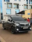 Toyota Noah 2.0 143hp AWD (7 Seater) 2013 Black - 2