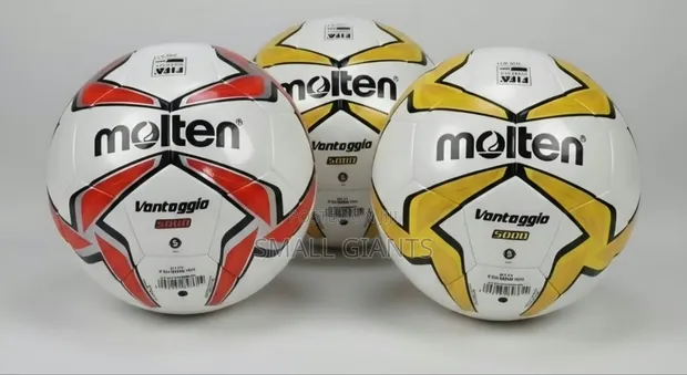 Molten Vantaggio 5000 Size 5 Soccer Ball - 1