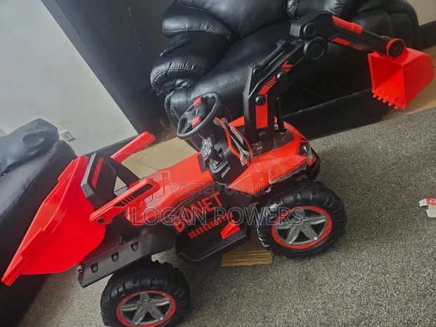 Kids Construction Vehicle - Discovery Toys - 1