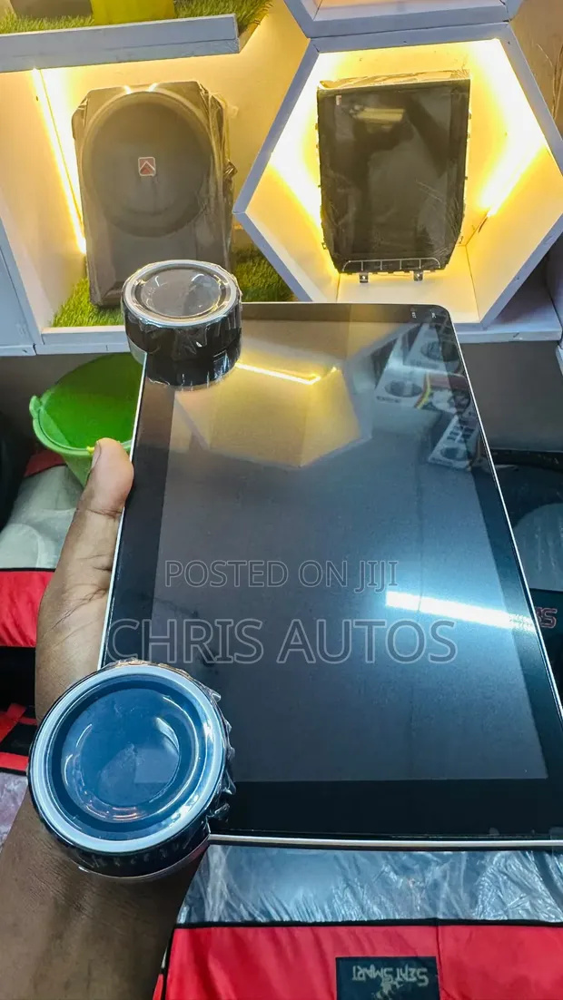 Universal Dual Knob Android Car Screen with YouTube & Internet - 1