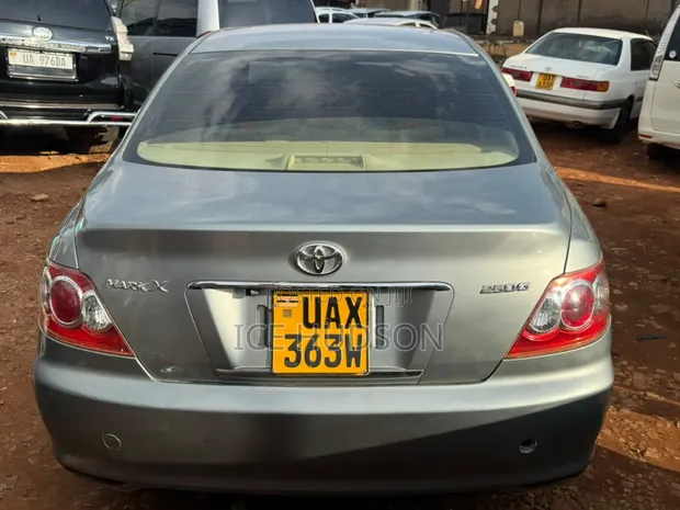 Toyota Mark X 2008 - 1