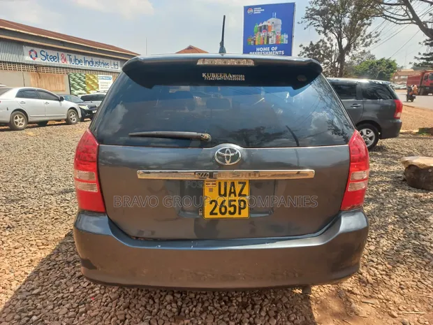 Toyota Wish 2004 Gray - 1