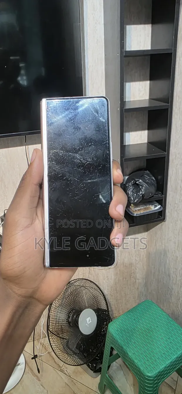 Samsung Galaxy Z Fold3 5G 256GB Silver - 1