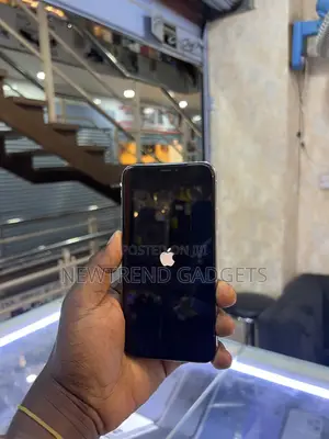 Apple iPhone X 256GB White
