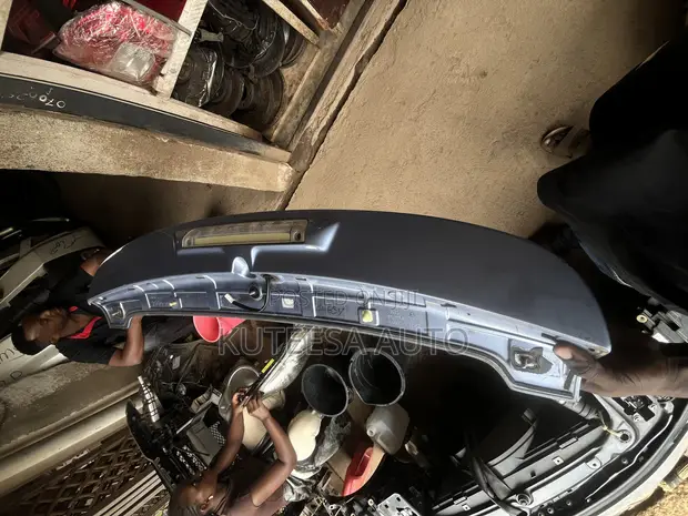 2008 Toyota Corolla Fielder Boot Spoiler - 1