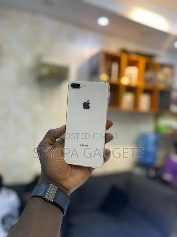 New Apple iPhone 8 Plus 64GB Pink - 1