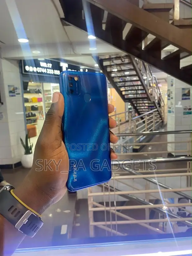 Infinix Smart 6 32GB Blue - 1
