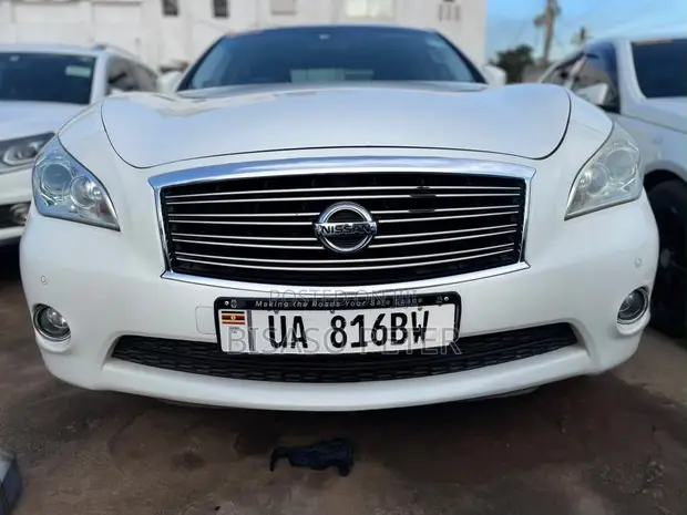 Nissan Fuga 2012 White - 1