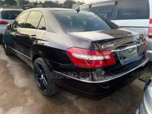 Mercedes-Benz E300 2011 Black