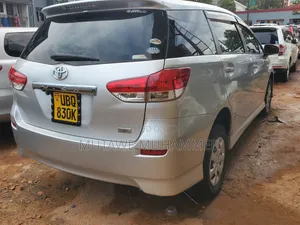 Toyota Wish 2010 Silver