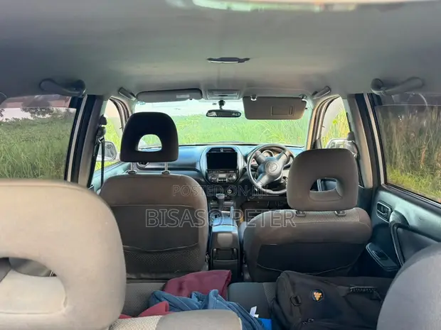 Toyota RAV4 2001 Silver - 1