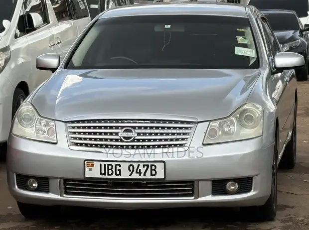 Nissan Fuga 2007 Silver - 1