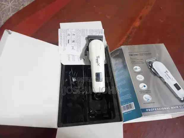 Professional Hair Clipper (Battery Issue) - 1