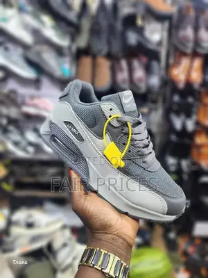Nike AirMax Canvas Sneakers