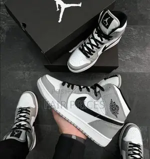 Nike Jordan 1 Sneakers