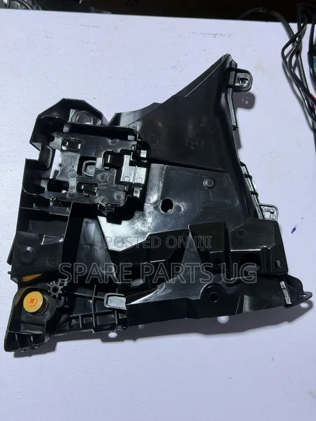 Prado TX J250 2024-2026 Front Bumper Lock/Support - 1