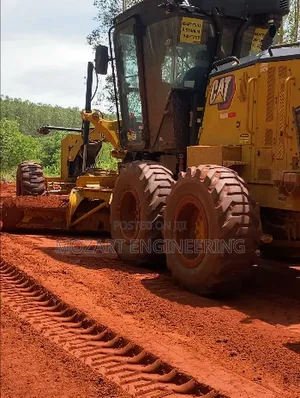 Heavy Machinery Hire: Graders, Rollers, Excavators
