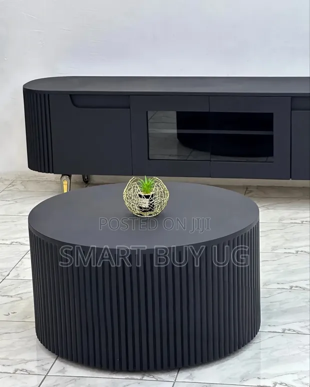 Classic Round Center Table - Black Matte - 1