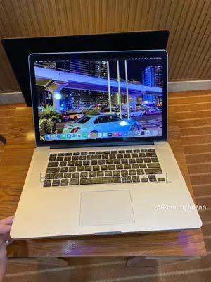 Apple MacBook Pro 2015 13.3" i7 8GB RAM 128GB SSD