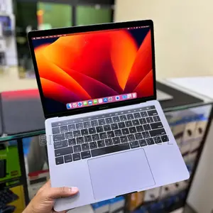 Apple MacBook Pro 2017 13.3" i5 8GB RAM 256GB SSD