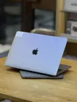 Apple MacBook Pro 2017 13.3" i5 8GB RAM 256GB SSD - 2