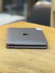 Apple MacBook Pro 2017 13.3" i5 8GB RAM 256GB SSD - 4