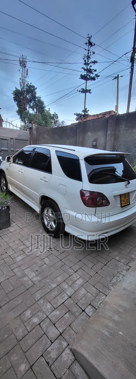 Toyota Harrier 2.2 16V 1999 White - 1