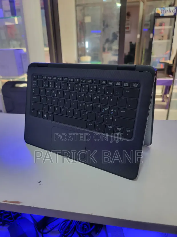 HP Probook 11 EE G1 Laptop - 1