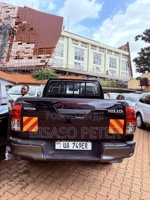 Toyota Hilux 2017 Black