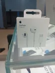 Apple Earphones with USB-C Connector - 2