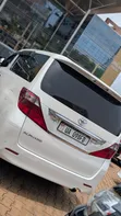 Toyota Alphard 2.4 Petrol AWD 2010 White - 4