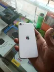 Apple iPhone SE 64 GB White - 3