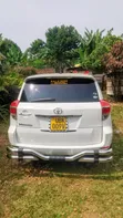 Toyota Vanguard 2010 White - 4