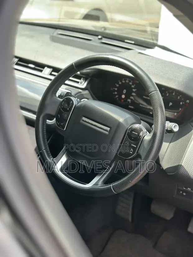 Land Rover Range Rover Velar 2017 Black - 1